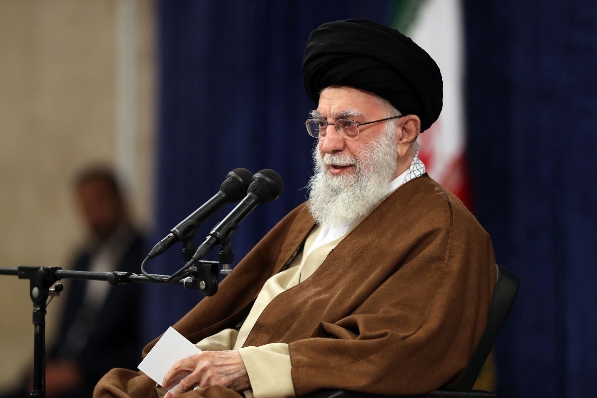 نگاهی بر خط فکری رهبر معظم انقلاب اسلامی درخصوص مذاکرات