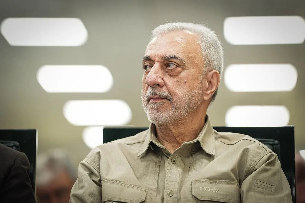 مهرداد اخلاقی با ۲۳۷ رأی موافق وزیر دفاع شد